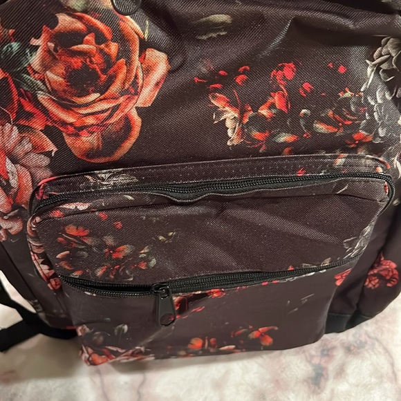 Backpack - Picture 3 of 10